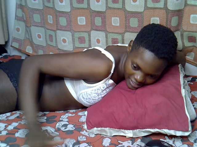 Slender-kerry live cam on BongaCams