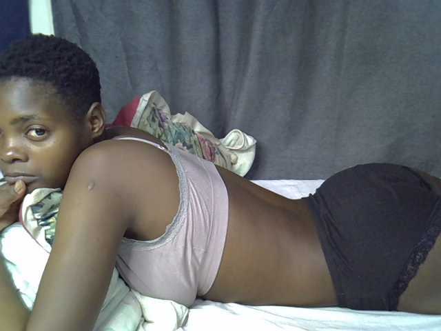 Slender-kerry live cam on BongaCams
