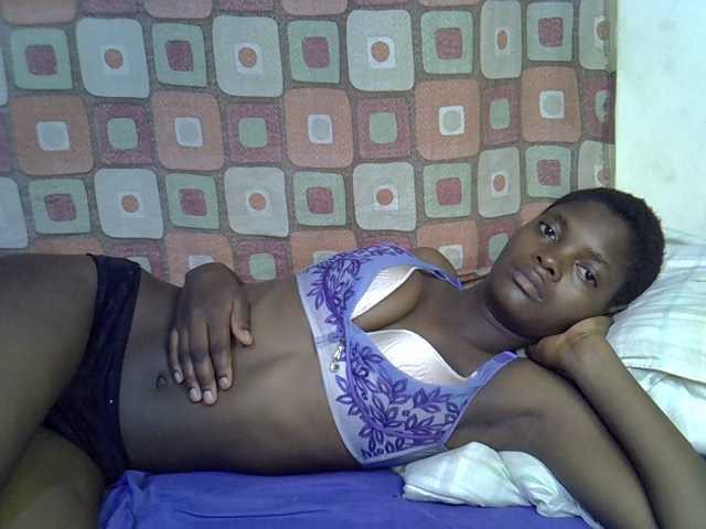 Slender-kerry live cam on BongaCams