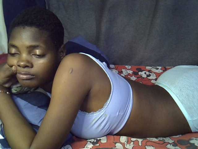 Slender-kerry live cam on BongaCams