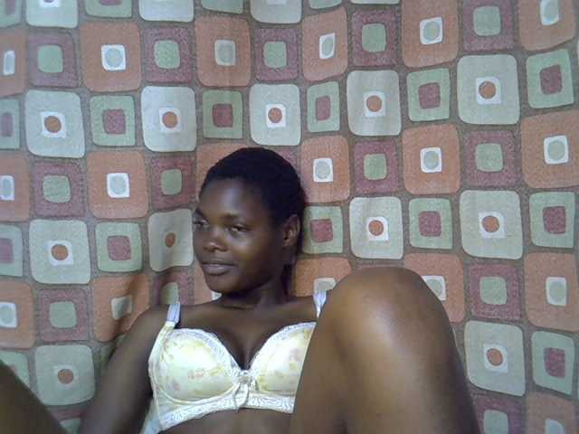 Slender-kerry live cam on BongaCams