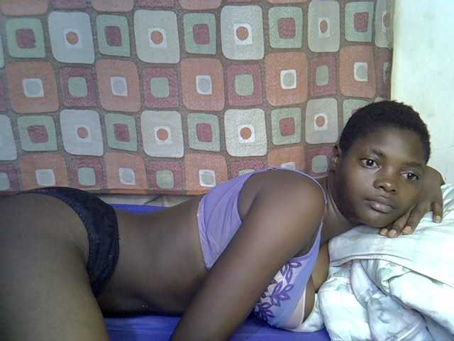 Slender-kerry live cam on BongaCams