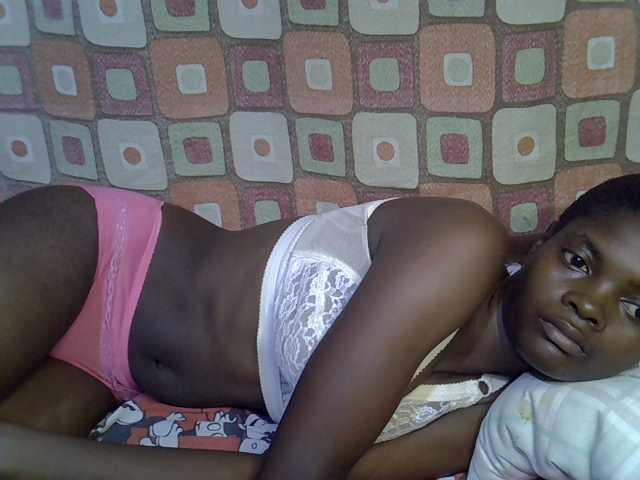Slender-kerry live cam on BongaCams