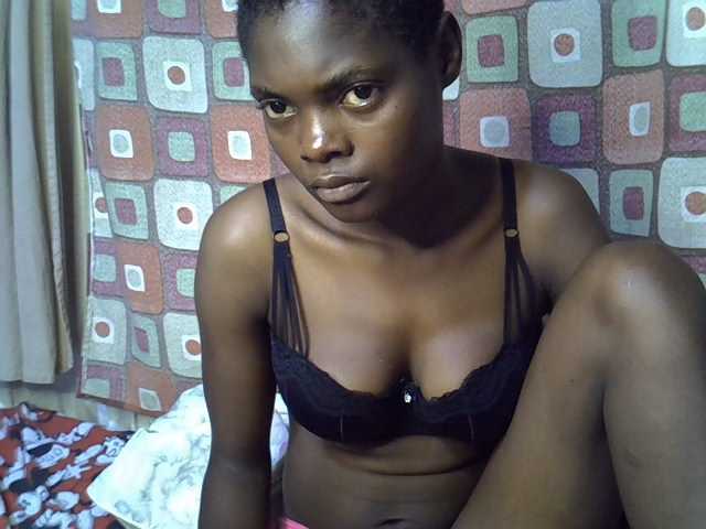 Slender-kerry live cam on BongaCams