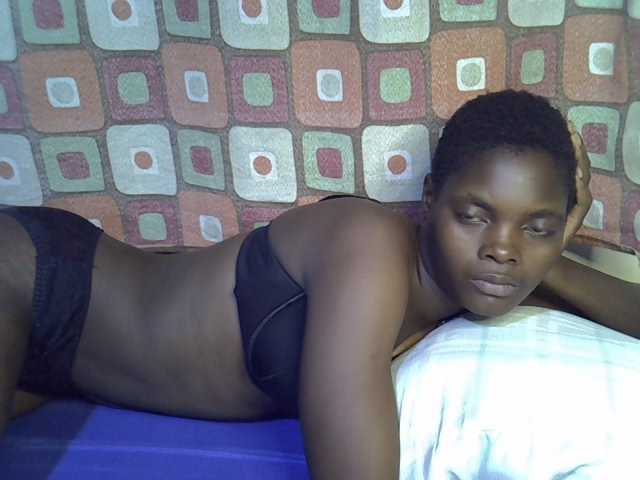 Slender-kerry live cam on BongaCams