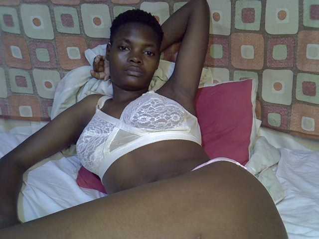 Slender-kerry live cam on BongaCams
