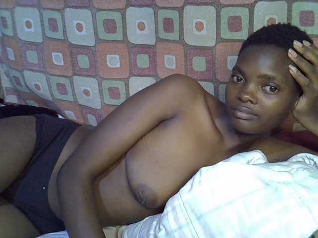 Slender-kerry live cam on BongaCams