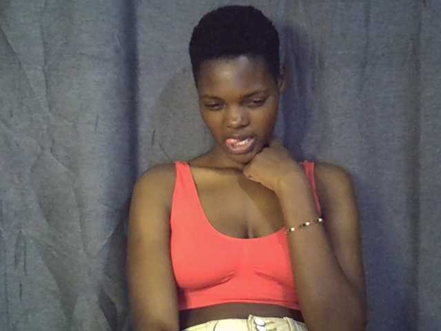 Slender-kerry live cam on BongaCams