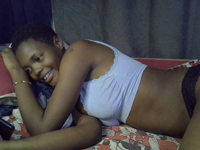 Slender-kerry live cam on BongaCams