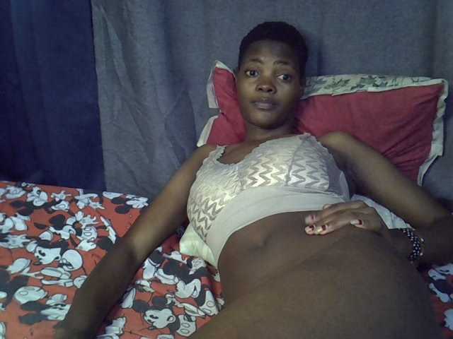 Slender-kerry live cam on BongaCams