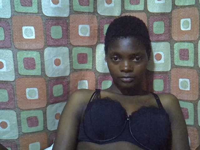 Slender-kerry live cam on BongaCams