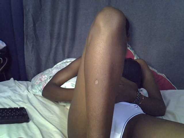 Slender-kerry live cam on BongaCams