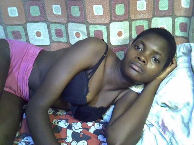 Slender-kerry live cam on BongaCams