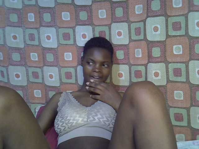Slender-kerry live cam on BongaCams