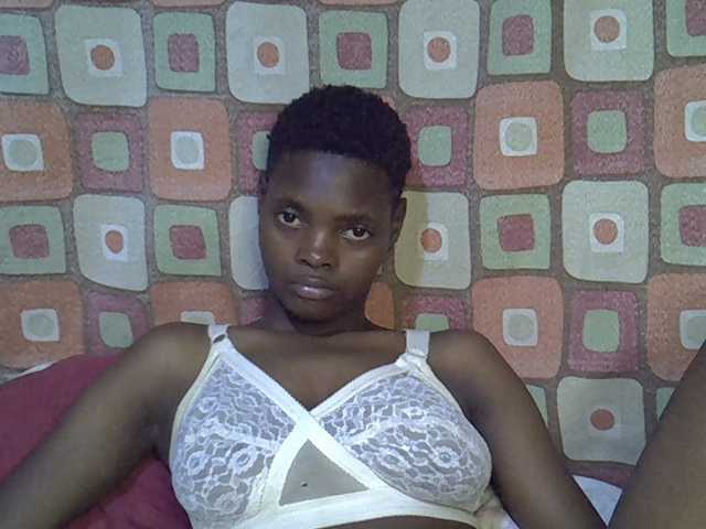 Slender-kerry live cam on BongaCams