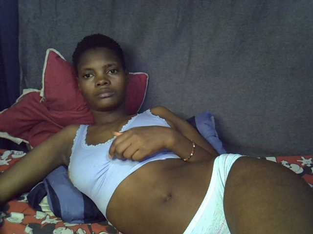 Slender-kerry live cam on BongaCams