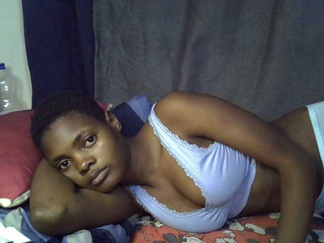 Slender-kerry live cam on BongaCams