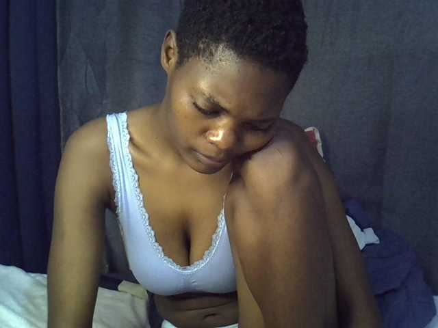 Slender-kerry live cam on BongaCams