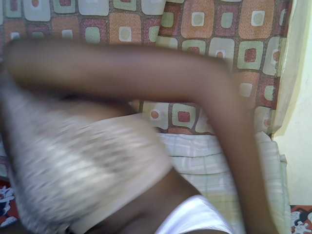 Slender-kerry live cam on BongaCams