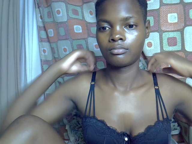 Slender-kerry live cam on BongaCams