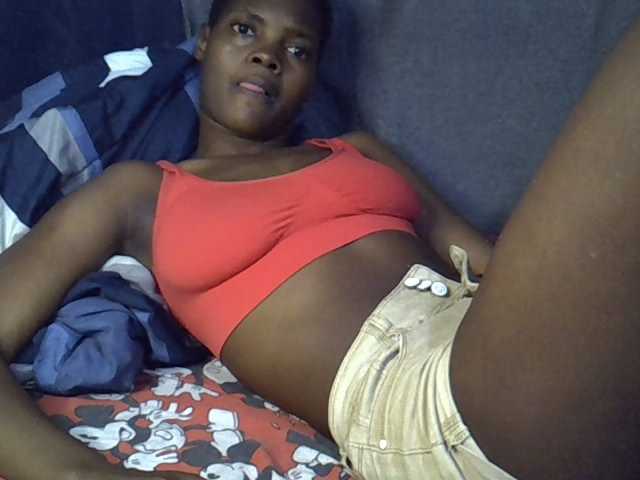 Slender-kerry live cam on BongaCams
