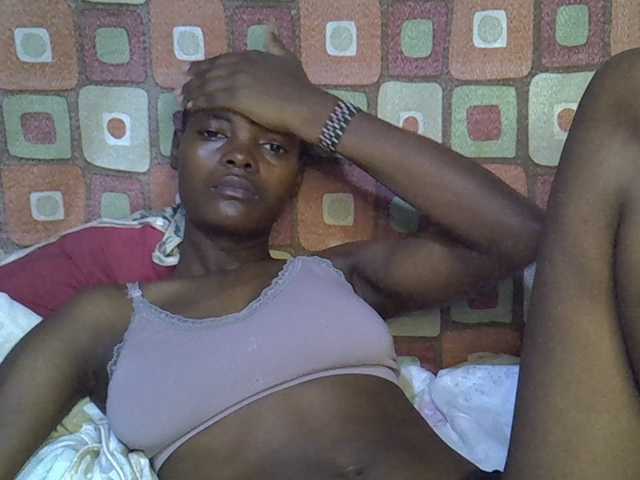 Slender-kerry live cam on BongaCams