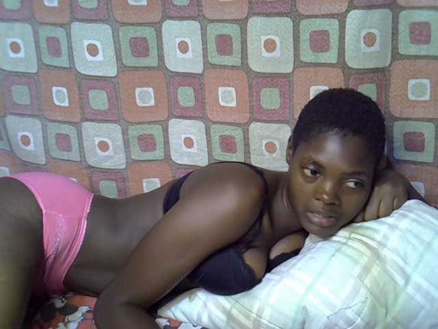 Slender-kerry live cam on BongaCams