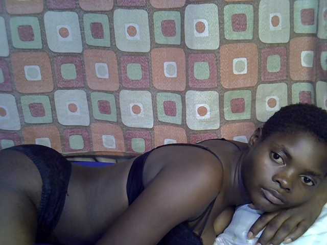 Slender-kerry live cam on BongaCams