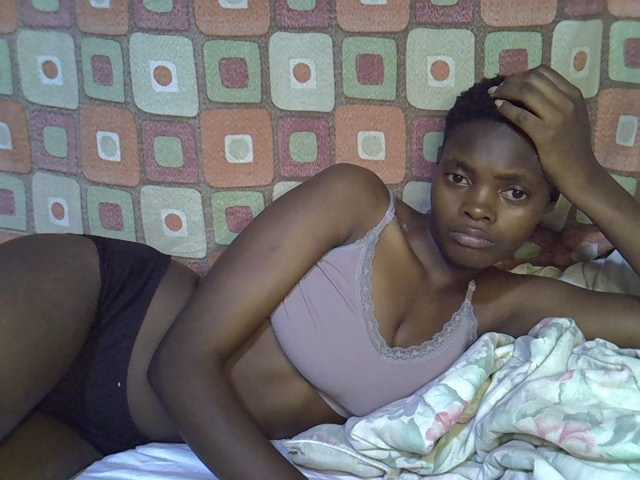 Slender-kerry live cam on BongaCams