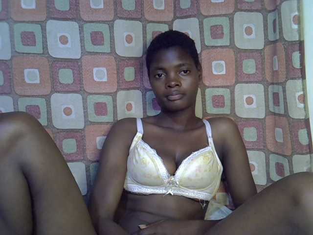 Slender-kerry live cam on BongaCams