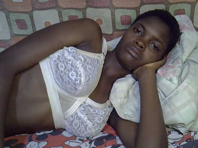 Slender-kerry live cam on BongaCams