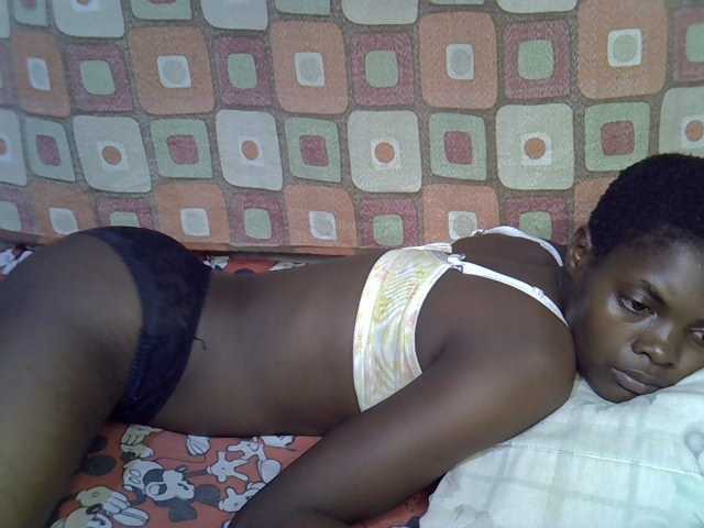 Slender-kerry live cam on BongaCams