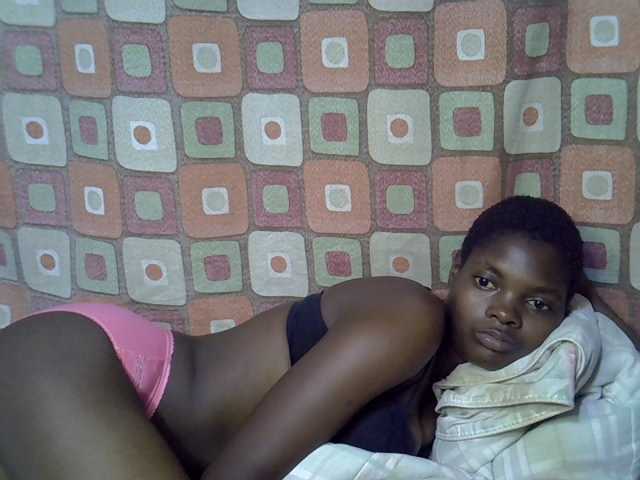 Slender-kerry live cam on BongaCams