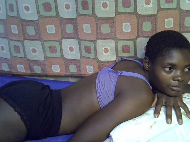 Slender-kerry live cam on BongaCams