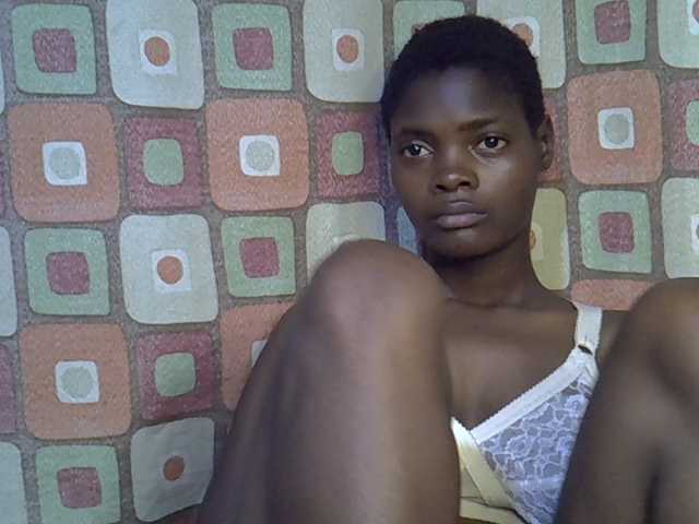 Slender-kerry live cam on BongaCams