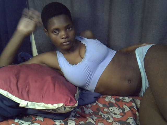 Slender-kerry live cam on BongaCams