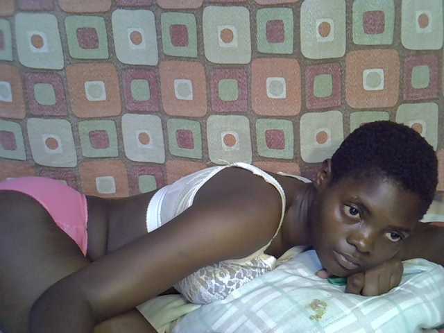 Slender-kerry live cam on BongaCams