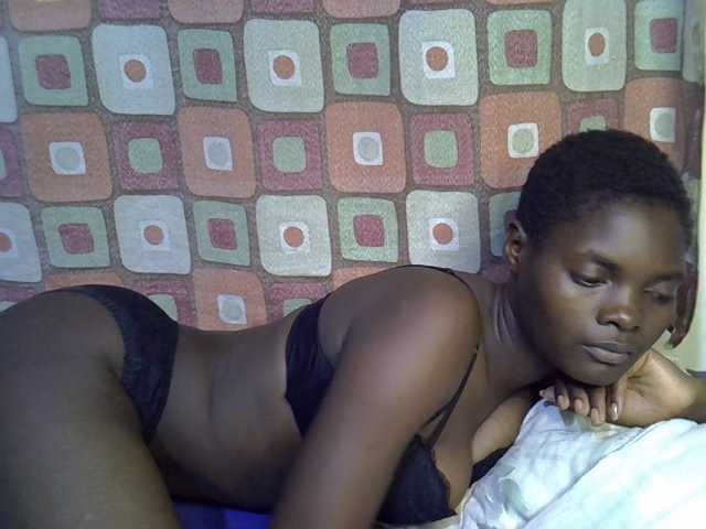 Slender-kerry live cam on BongaCams