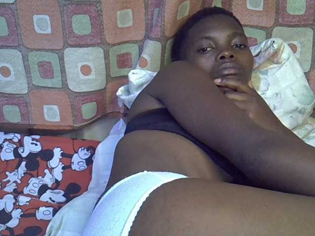 Slender-kerry live cam on BongaCams