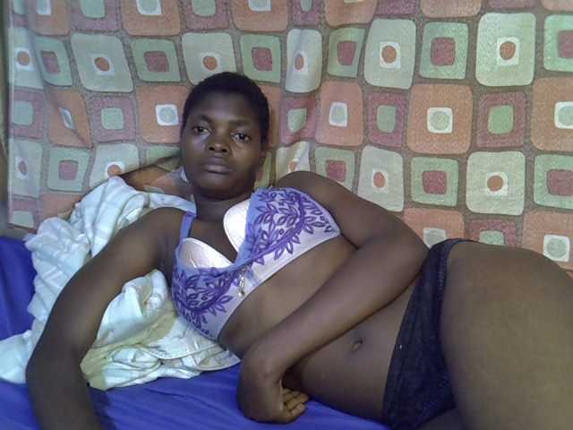 Slender-kerry live cam on BongaCams