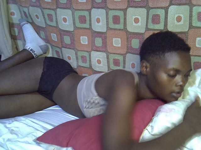Slender-kerry live cam on BongaCams