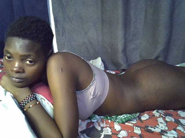 Slender-kerry live cam on BongaCams