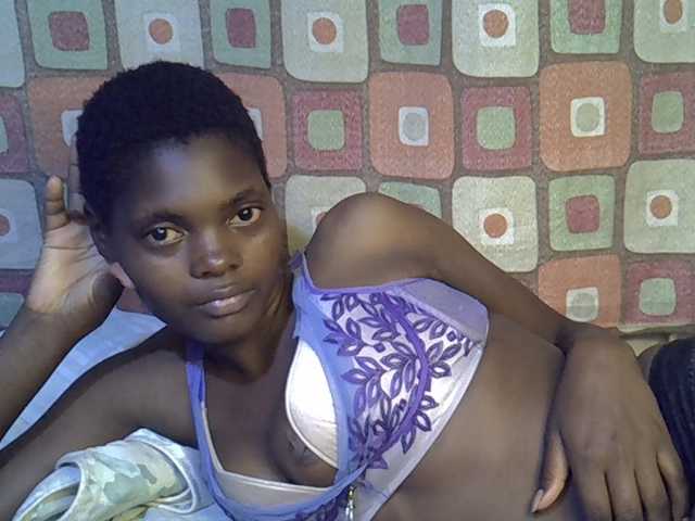 Slender-kerry live cam on BongaCams