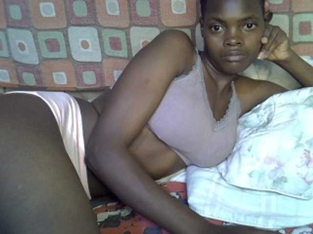 Slender-kerry live cam on BongaCams