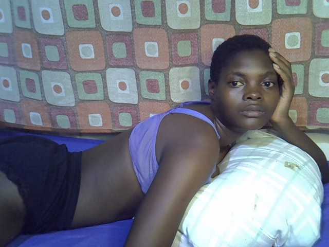Slender-kerry live cam on BongaCams