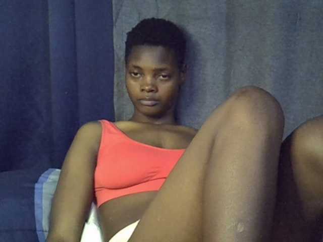 Slender-kerry live cam on BongaCams