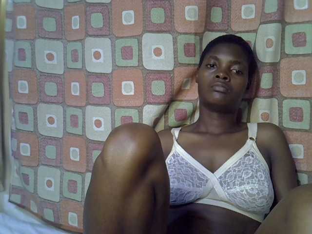 Slender-kerry live cam on BongaCams