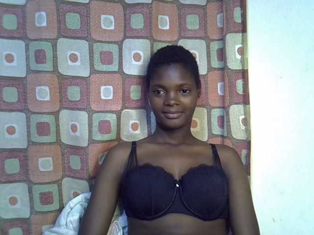Slender-kerry live cam on BongaCams