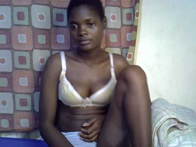 Slender-kerry live cam on BongaCams