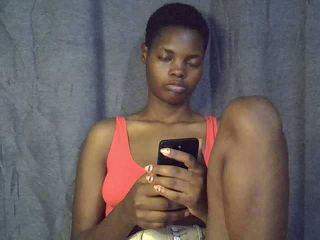 Slender-kerry live cam on BongaCams